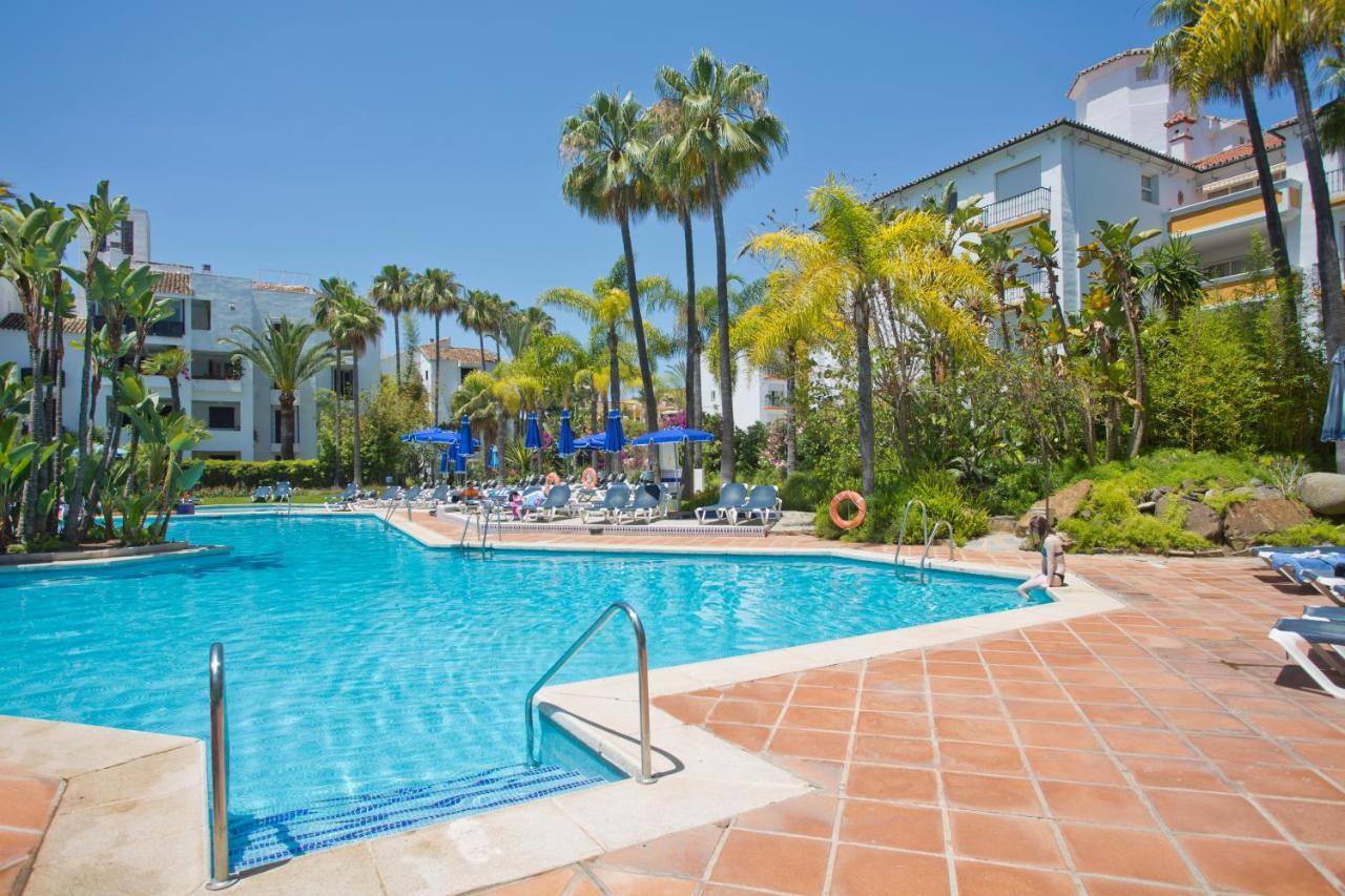 Beachfront Luxury Complex With Tropical Gardens & Pools Marbella Exterior foto